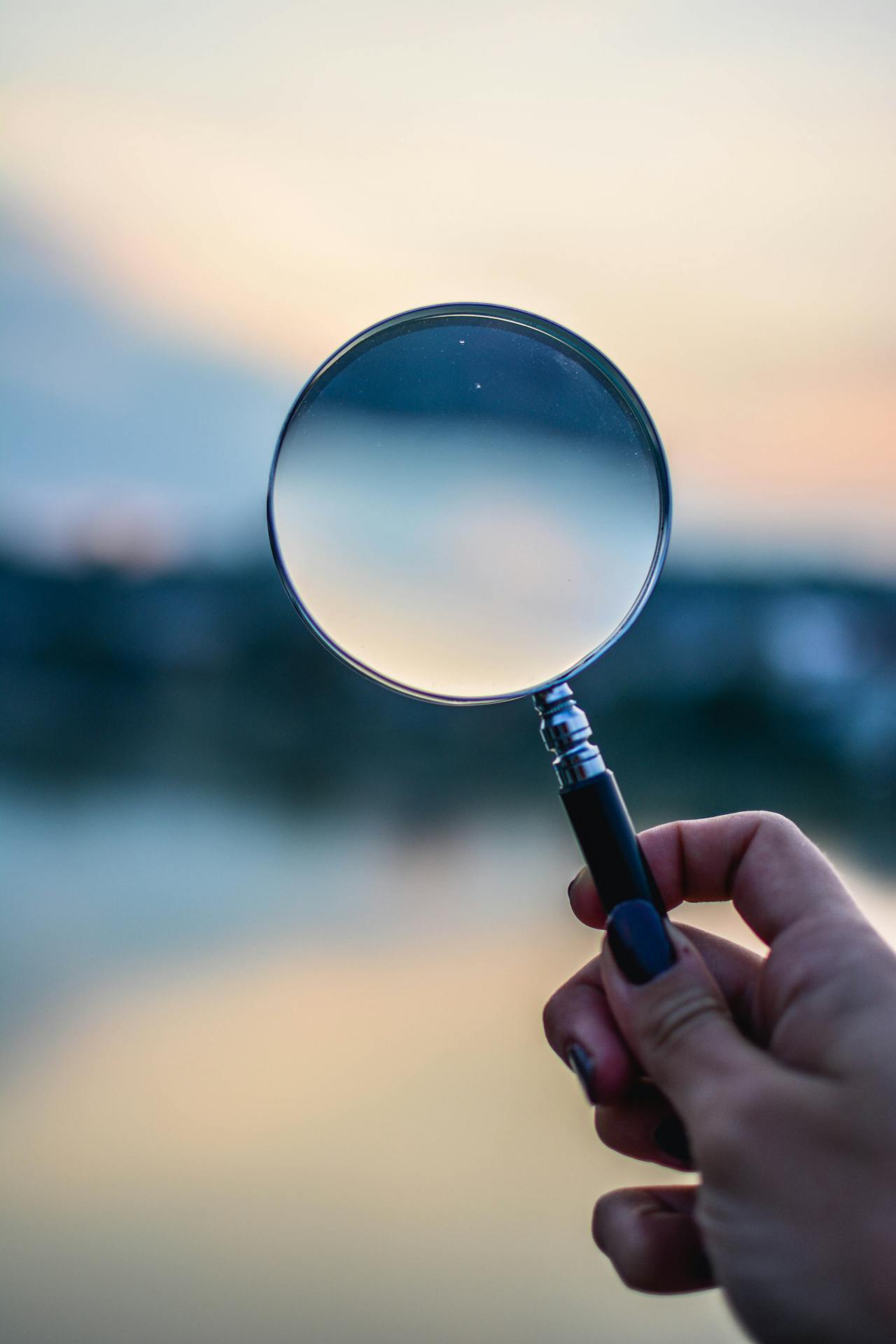 magnifying glass symbolizing keyword research